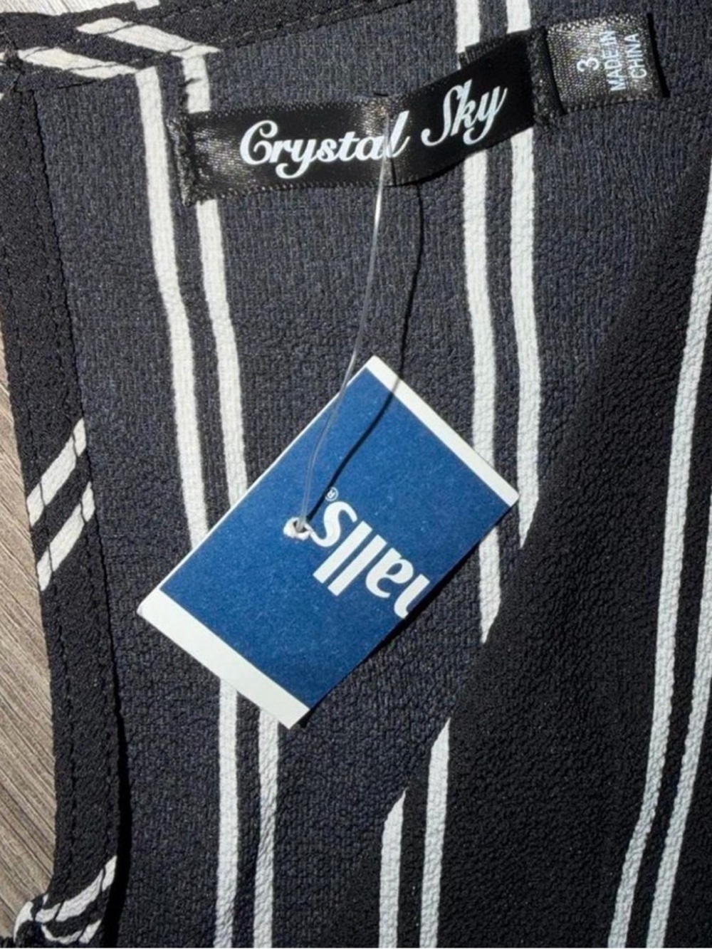 Crystal Sky Black & White Striped Wide Leg Jumpsuit with Keyhole Size 3 NWT - Picture 6 of 6